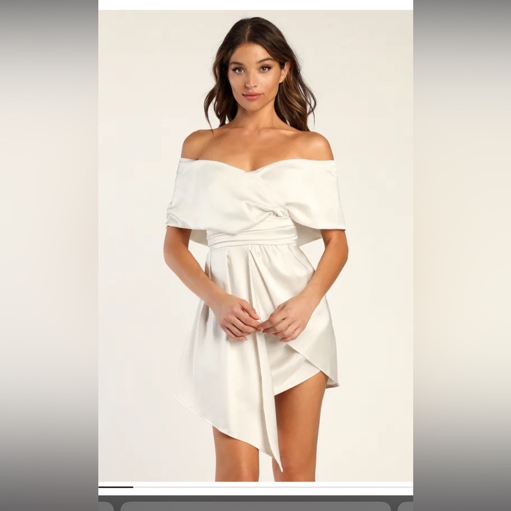NWT Lulu’s cream dress Medium